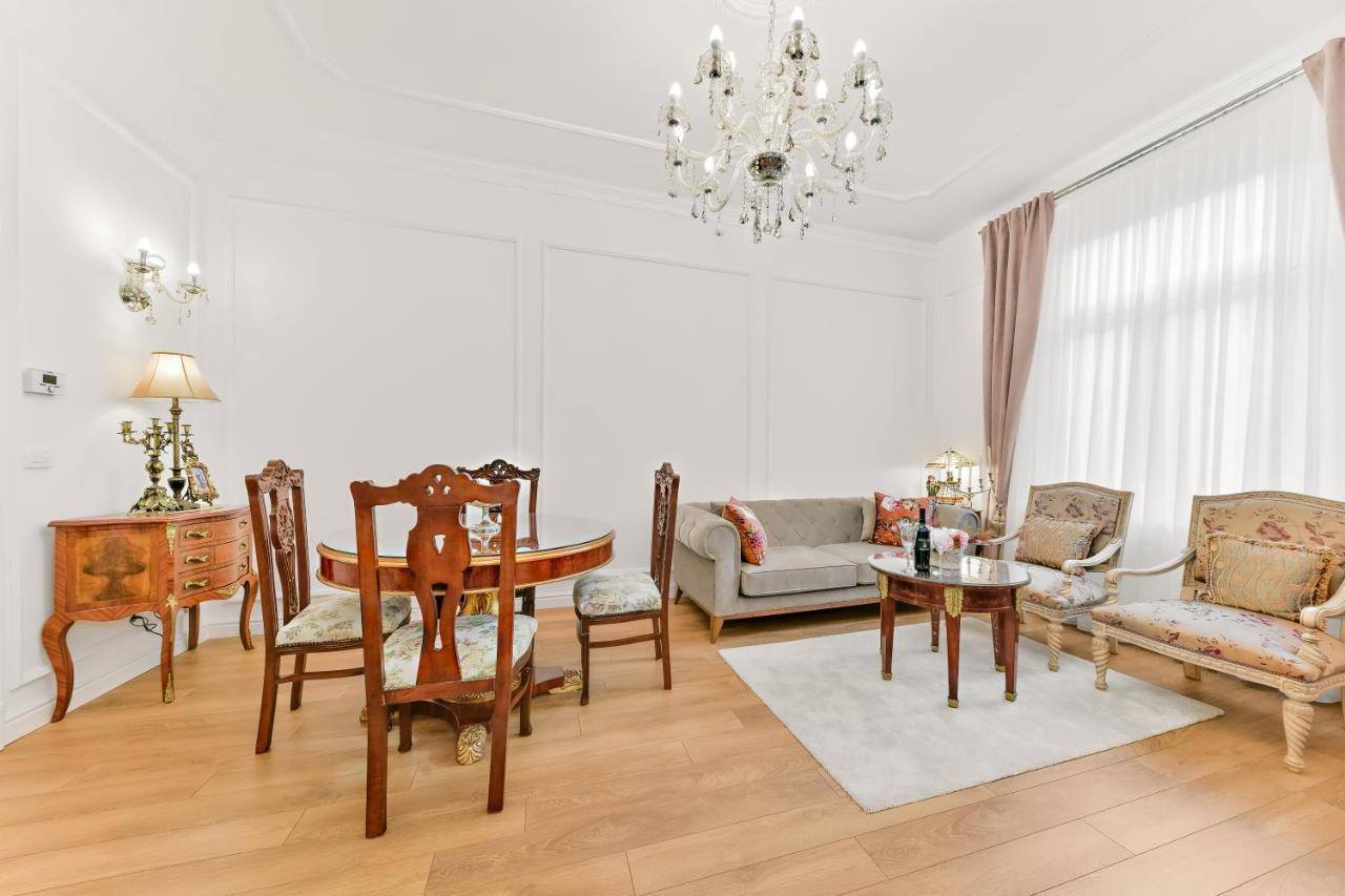 زغرب Luxury Class Apartment - 1St Floor, Large Apartment, Downtown, Newly Renovated, Fast Wifi, 4X Air Conditioning المظهر الخارجي الصورة