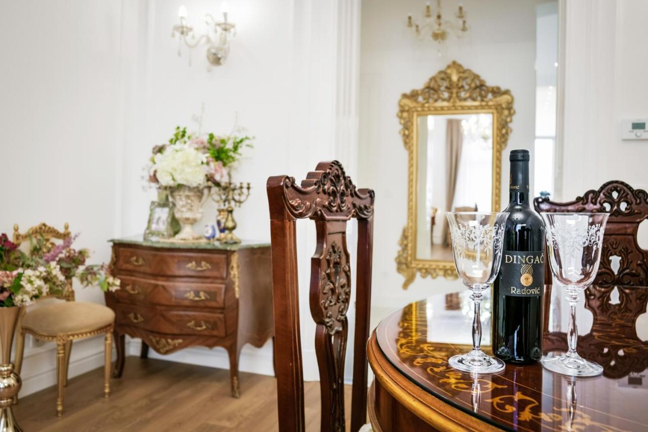 زغرب Luxury Class Apartment - 1St Floor, Large Apartment, Downtown, Newly Renovated, Fast Wifi, 4X Air Conditioning المظهر الخارجي الصورة