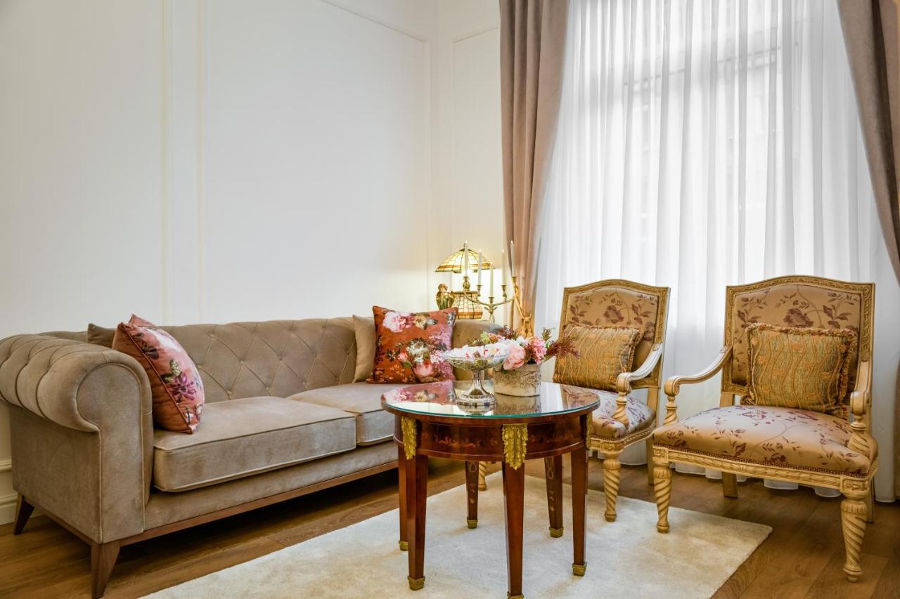 زغرب Luxury Class Apartment - 1St Floor, Large Apartment, Downtown, Newly Renovated, Fast Wifi, 4X Air Conditioning المظهر الخارجي الصورة