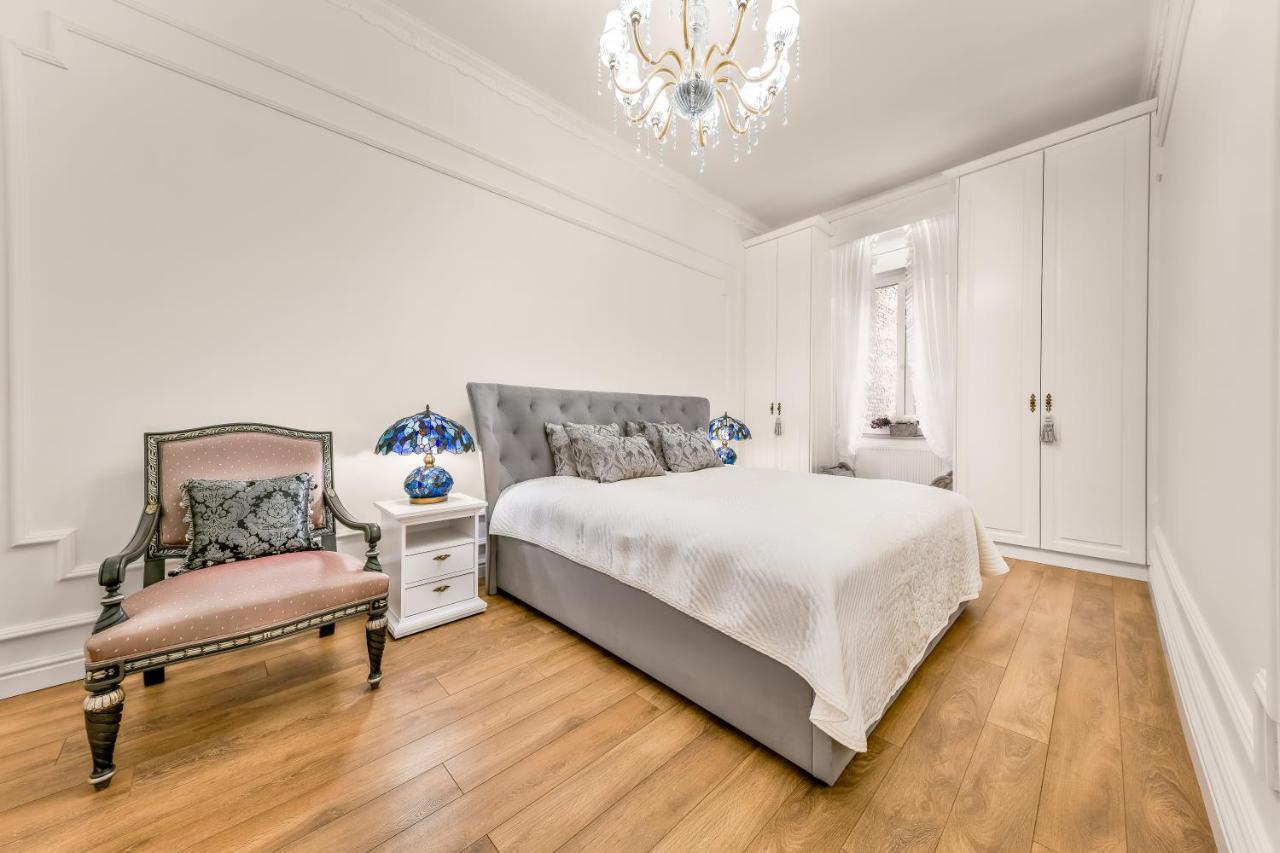 زغرب Luxury Class Apartment - 1St Floor, Large Apartment, Downtown, Newly Renovated, Fast Wifi, 4X Air Conditioning المظهر الخارجي الصورة